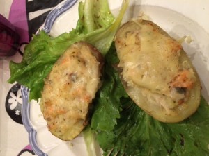 pomme-de-terre-farcies-et-salade-amap49